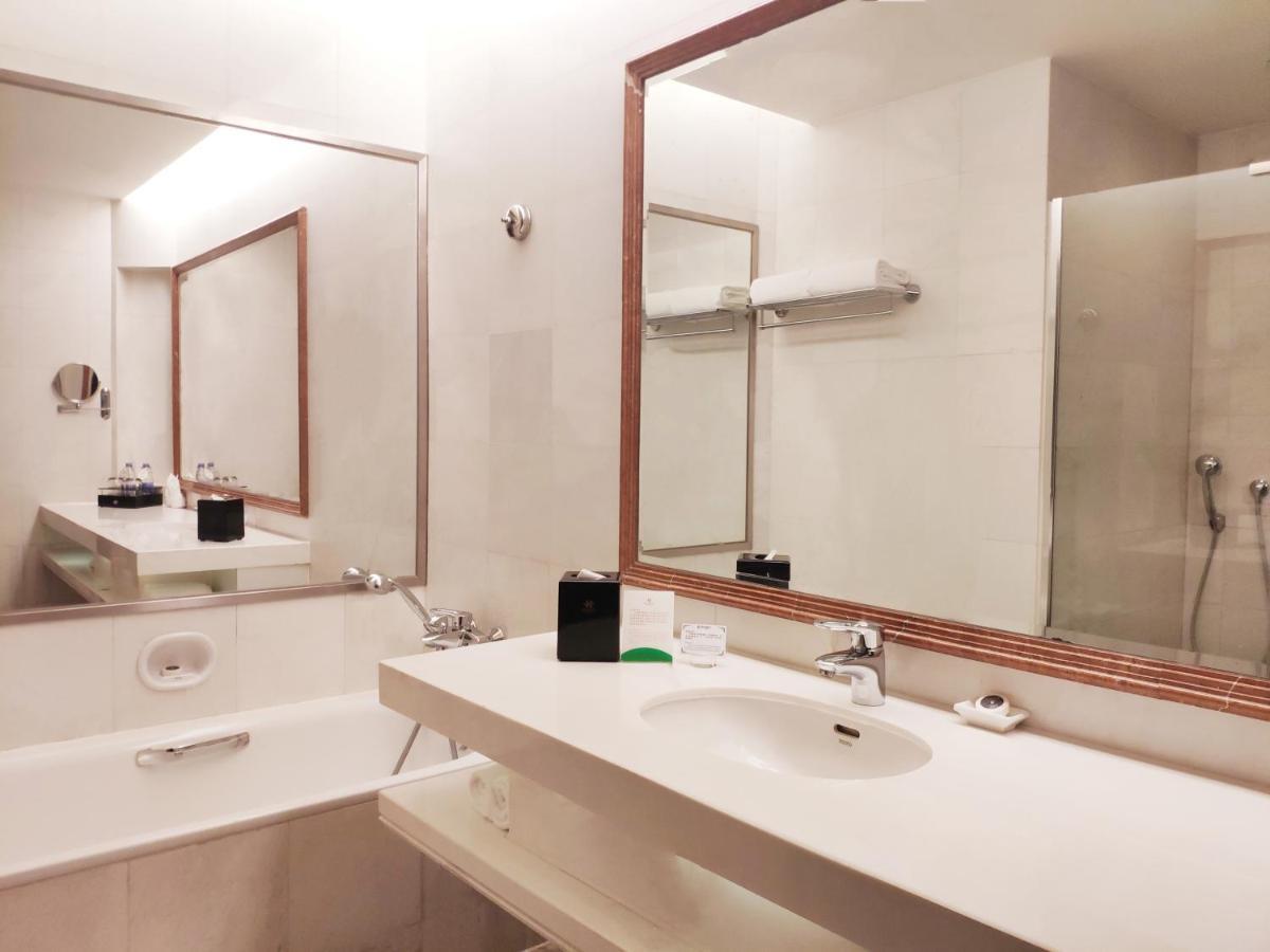 Shenzhen Hengfeng Haiyue International Hotel Exterior photo