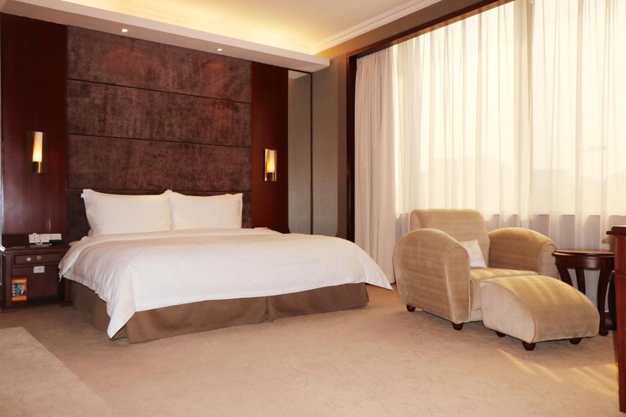 Shenzhen Hengfeng Haiyue International Hotel Exterior photo